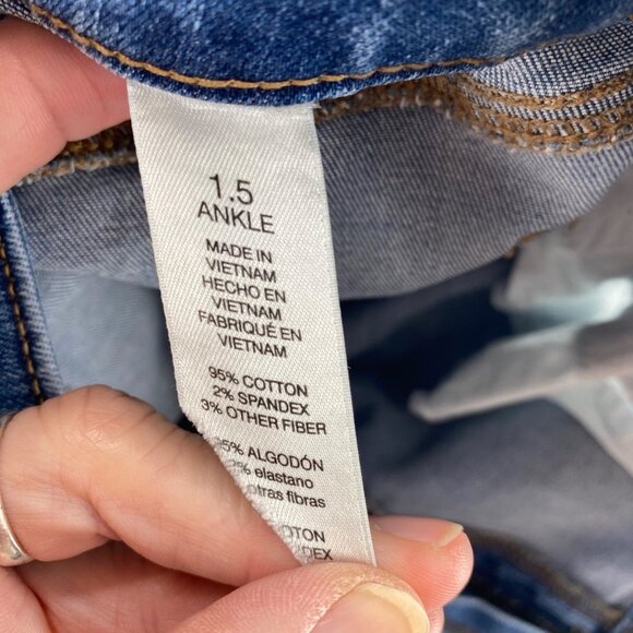 Chicos Jeans Womens 1.5 US 10 Blue Platinum Boyfriend Ankle Light Wash Stretch - Picture 6 of 13